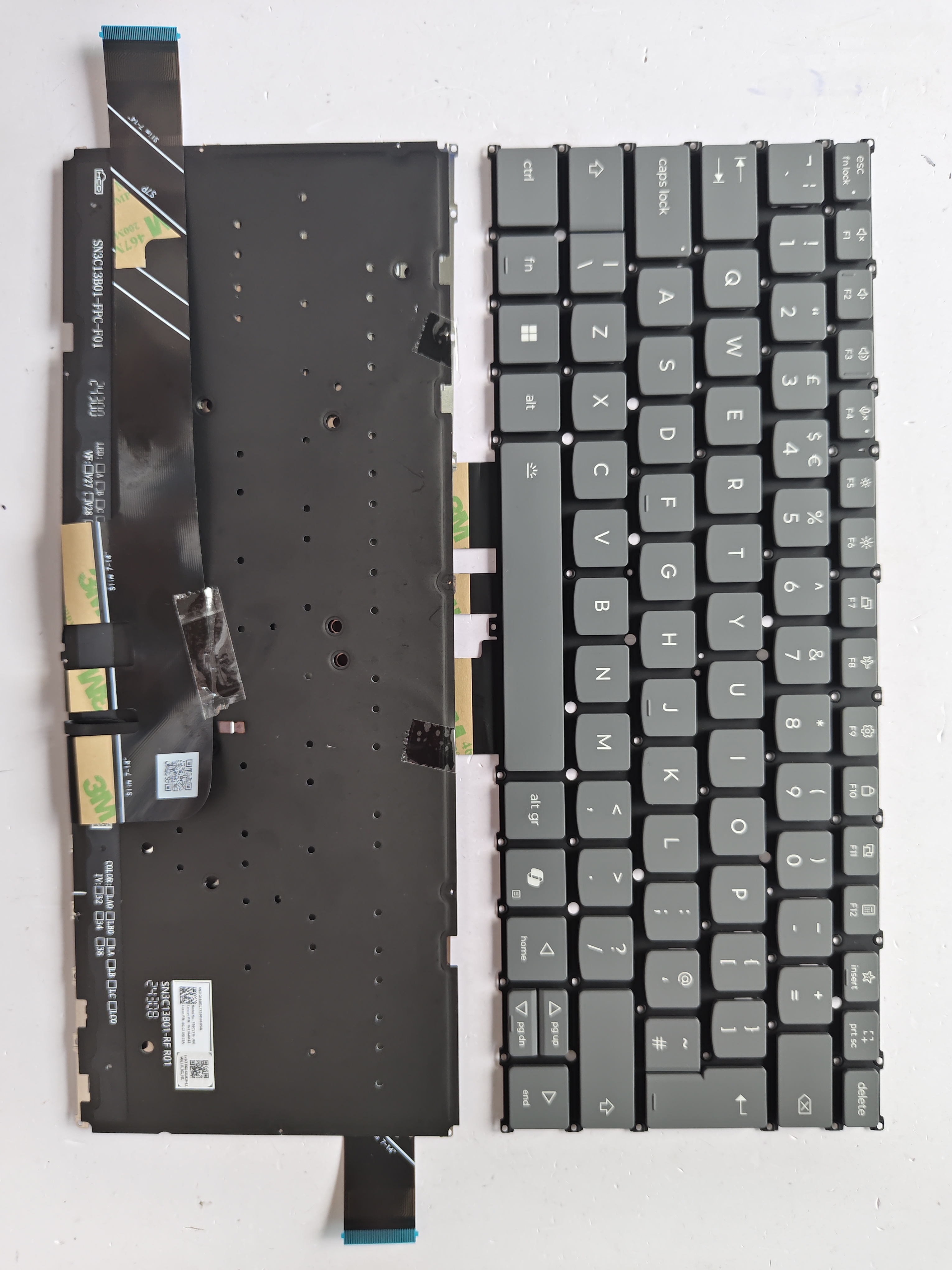 Picture of New Replacement Laptop Keyboard For LENOVO Yoga Pro 7 14ARP8 AI key/14AHP9/14IRP8 Grey Backlit UK Layout